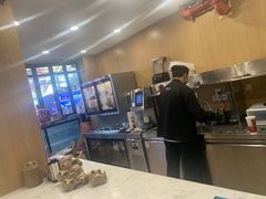 -霸王茶姬(南强街店)