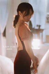 -Lady  Jane高端婚纱礼服馆