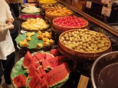 -黑金·寻焰自助百汇·烤肉·火锅(中街店)