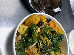 -W COLLECTIVE  DESSERT SHOP