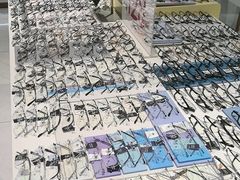 -J-Optical佳视明眼镜·蔡司视觉(青岛金茂览秀城店)