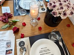 -Mark&Mars Restaurant