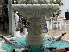 -Mark&Mars Restaurant