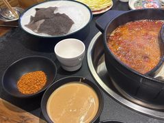 -沸炉重庆老火锅(军事博物馆店)