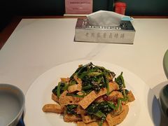 -老周家酱卤猪蹄私房菜(克拉玛依西街店)