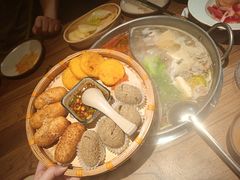 -老凯俚酸汤鱼(鸿通城店)