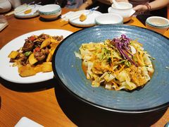 石河子凉皮-巴尔喀十新疆餐厅(开发区店)