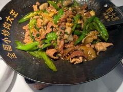 -费大厨辣椒炒肉(高铁吾悦广场店)