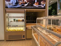 面包甜点陈列柜-好利来(内双楠店)
