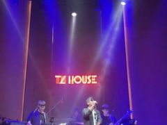-TZ House音乐现场(来福士中心店)