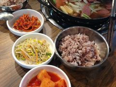 -BHC炸鸡(明洞总店)