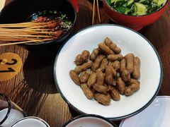 盐水花生-虾弄弄海派小龙虾·牛羊蝎子火锅