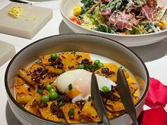 -Mogul Eatery·大亨餐酒馆