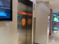 -日月光中心-停车场