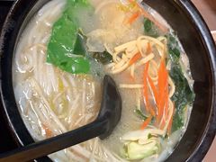 -灵芝妹子米线(瓦房店新玛特店)
