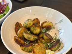 -九月里.自由花园餐厅