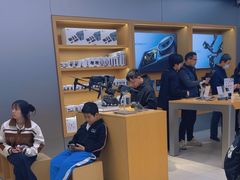 -DJI大疆(深圳华强北曼哈授权体验店)