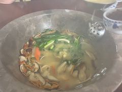 -姚记抚仙湖石锅鱼庄