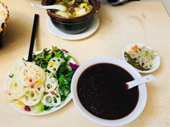 -闫家驴肉老店(华电一校店)