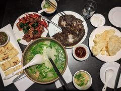 蒙自过桥米线-南蛮子(进贤路店)