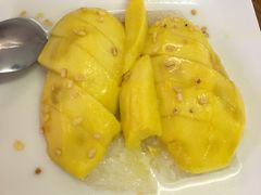 -J Daeng Seafood