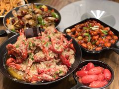 -巴厘龙虾·榜首油焖大虾(音乐学院·沿江酒馆店)