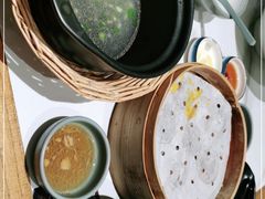 -馋三尺蟹粉小笼(人民广场店)