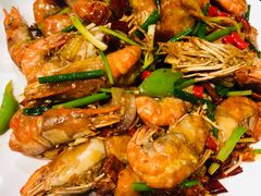 -三亚火车头万人海鲜广场