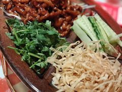 -老郑家东北春饼(龙悦居店)