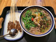 -云阿蛮云南生烫牛肉米线(奉贤路店)