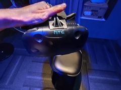-VR 间客漫·PS电玩·虚拟现实包间游戏电竞(街道口店)