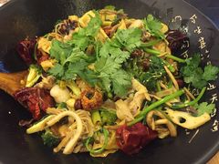 -银鼎轩麻辣香锅(丹尼斯2天地店)