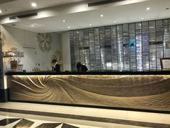 -尊爵天际大饭店 (近台茂)