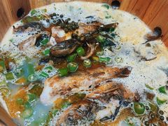 酸菜鱼片饭-申鲜大师·简餐(科技生态园店)