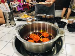 红锅-俭让佬妈现卤串串(温江总店)