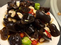 -周老三跷脚牛肉·全牛火锅(非遗传承店)