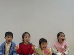 -猴有戏教育戏剧·音乐剧·主持口才·演讲朗诵辩论(环球港华师大校区)