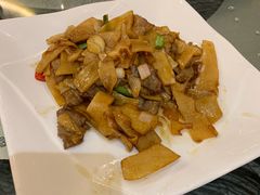酸笋炒牛肉-美极鲜食坊(宝安南路店)
