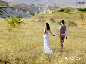 不一样,但是发生了奇妙的化学反应