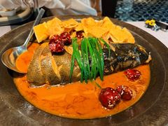 生态鱼头配油饼-秀儿四九城·新京菜(亚运村鸟巢店)