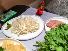 -红鼎豆捞·非遗鲍皇汤火锅(宝丰路店)