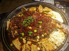 -吞鱼兽麻辣烤鱼(万达店)