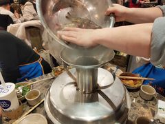-肖肖酸萝卜鱼火锅(总店)