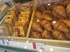 牛角包-拾味中点(花园路店)