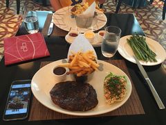 -db Bistro & Oyster Bar by Daniel Boulud(滨海湾金沙店)