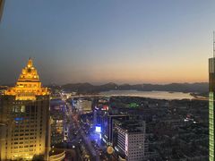 -Hi City·城市之巅