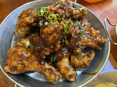 -BHC炸鸡(明洞总店)