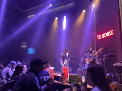 -TZ House音乐现场(来福士中心店)