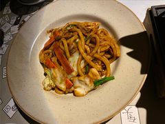 -穹六人间 people 6(岳阳路店)