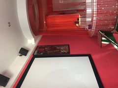 -天鹅恋主题酒店(积玉桥地铁站店)